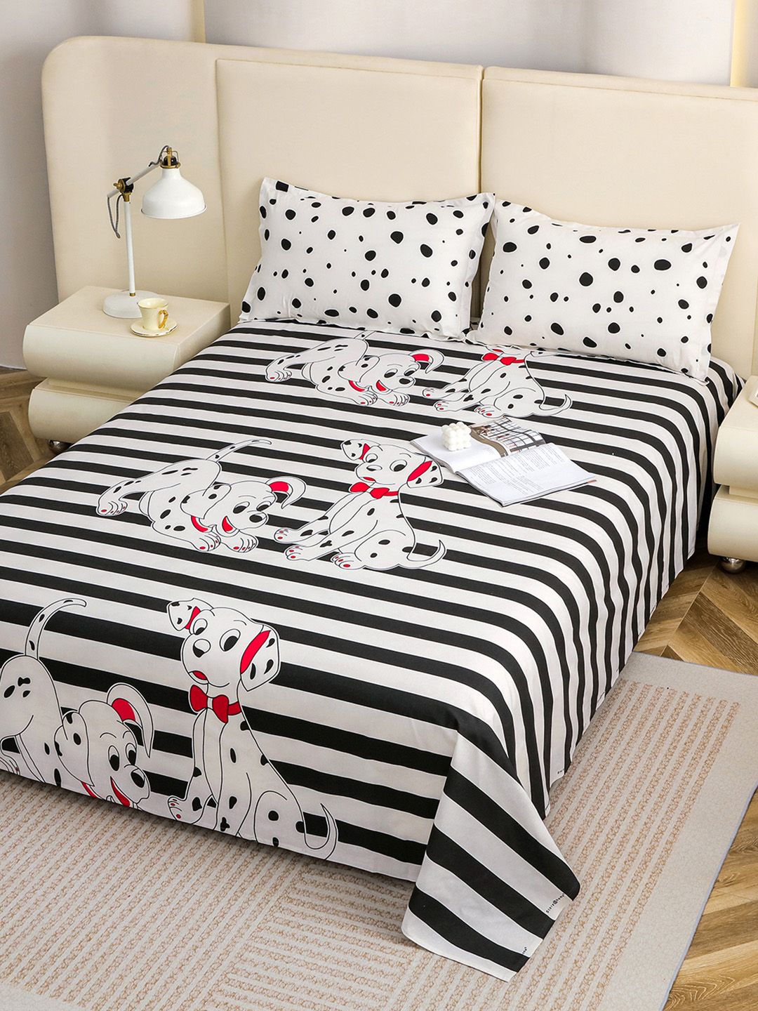 Story@home White Black Cotton 210 TC 1 King Double Bedsheet with 2 Pillow Covers