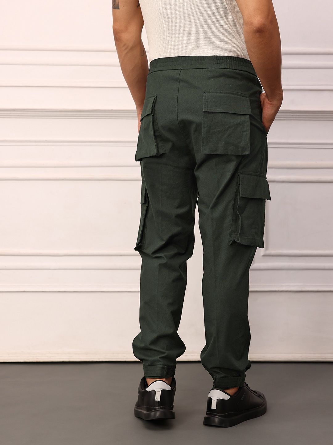 Mr Bowerbird Men Cotton Linen Pleated Cargos Joggers