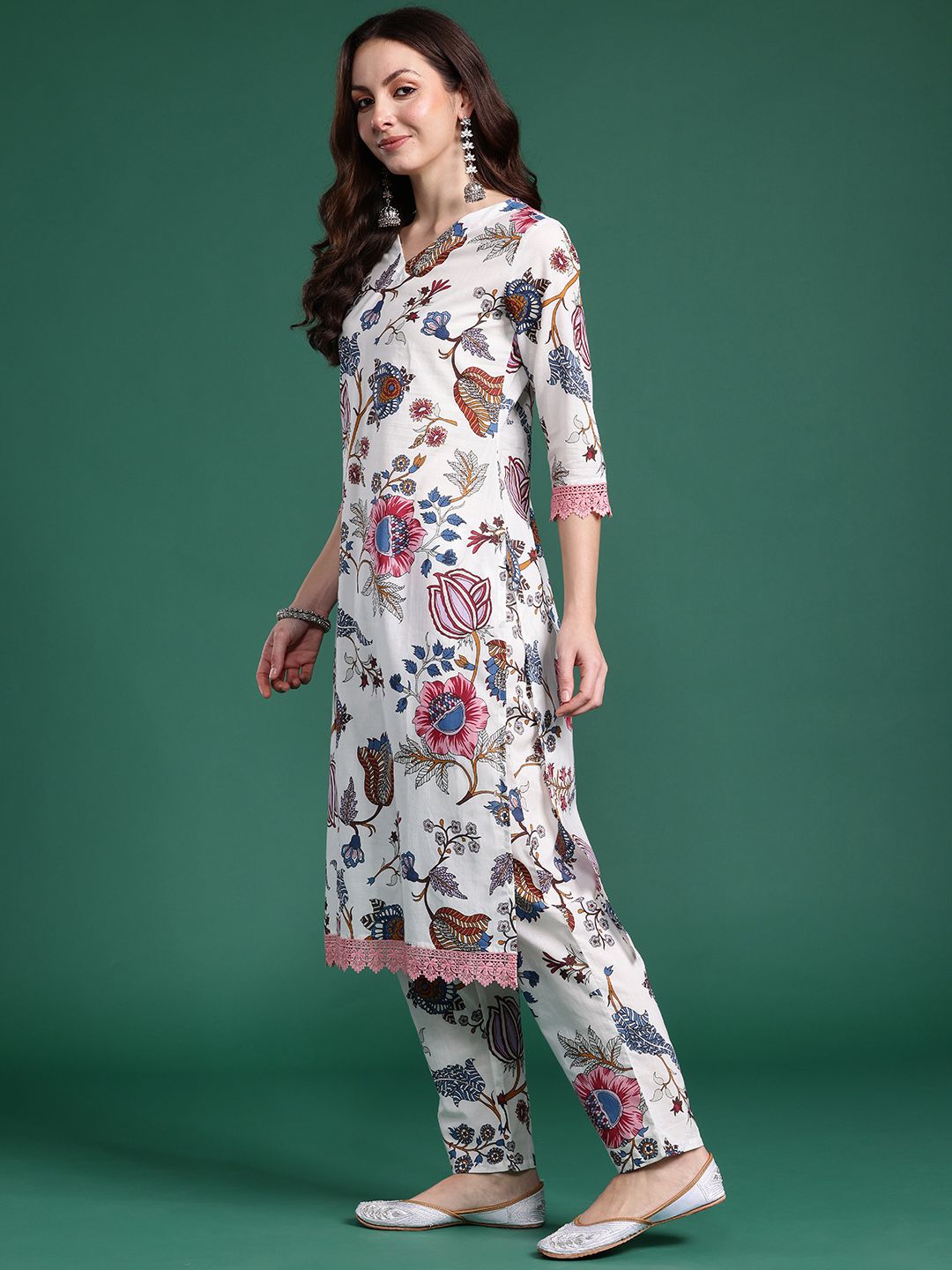 Indo Era Floral Printed Regular Pure Cotton Kurta with Trousers