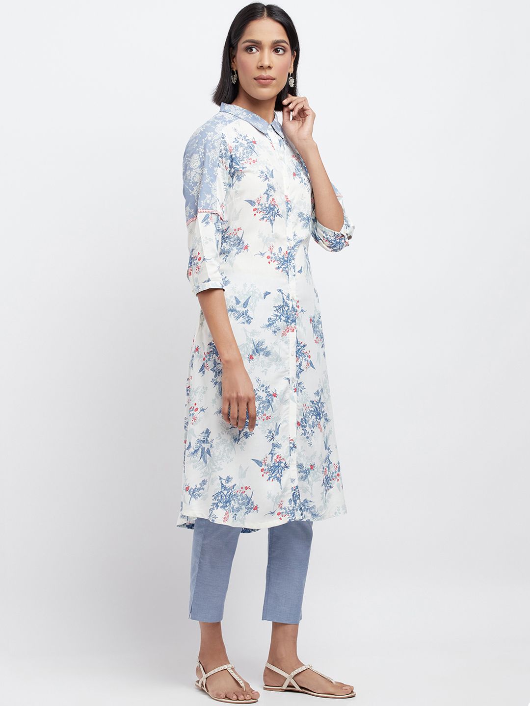 W Women Floral Printed Shirt Collar Kurta