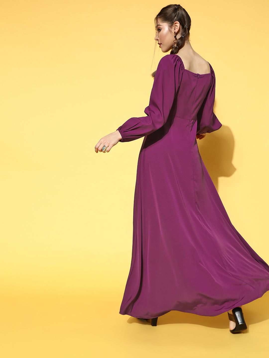 Berrylush Women Charming Purple Solid Puff Sleeves Dress
