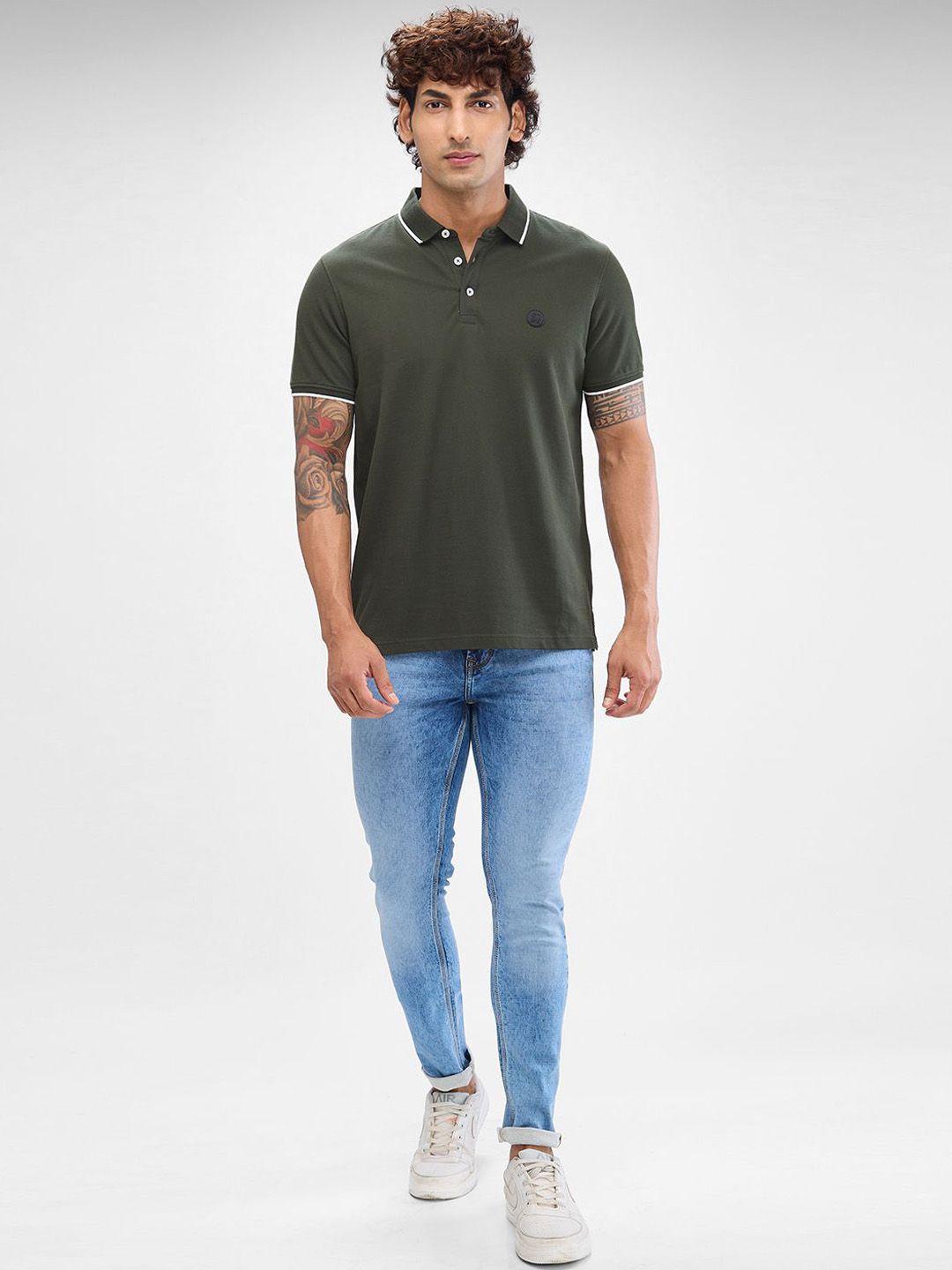 SPYKAR Men Slim Fit Low-Rise Clean Look Heavy Fade Stretchable Jeans