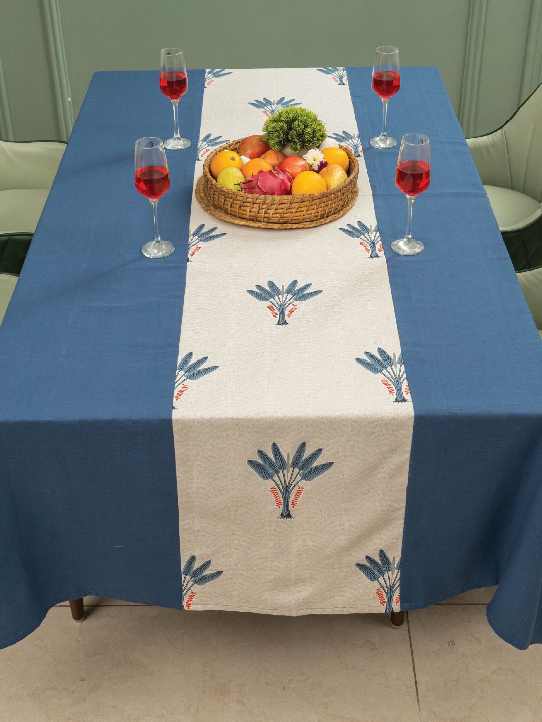 URBAN SPACE Blue & White Floral Anti-Slip Cotton 6-Seater Table Cover