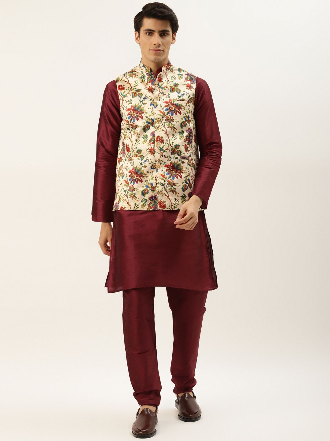 SOJANYA Men Maroon Kurta with Churidar & Nehru Jacket