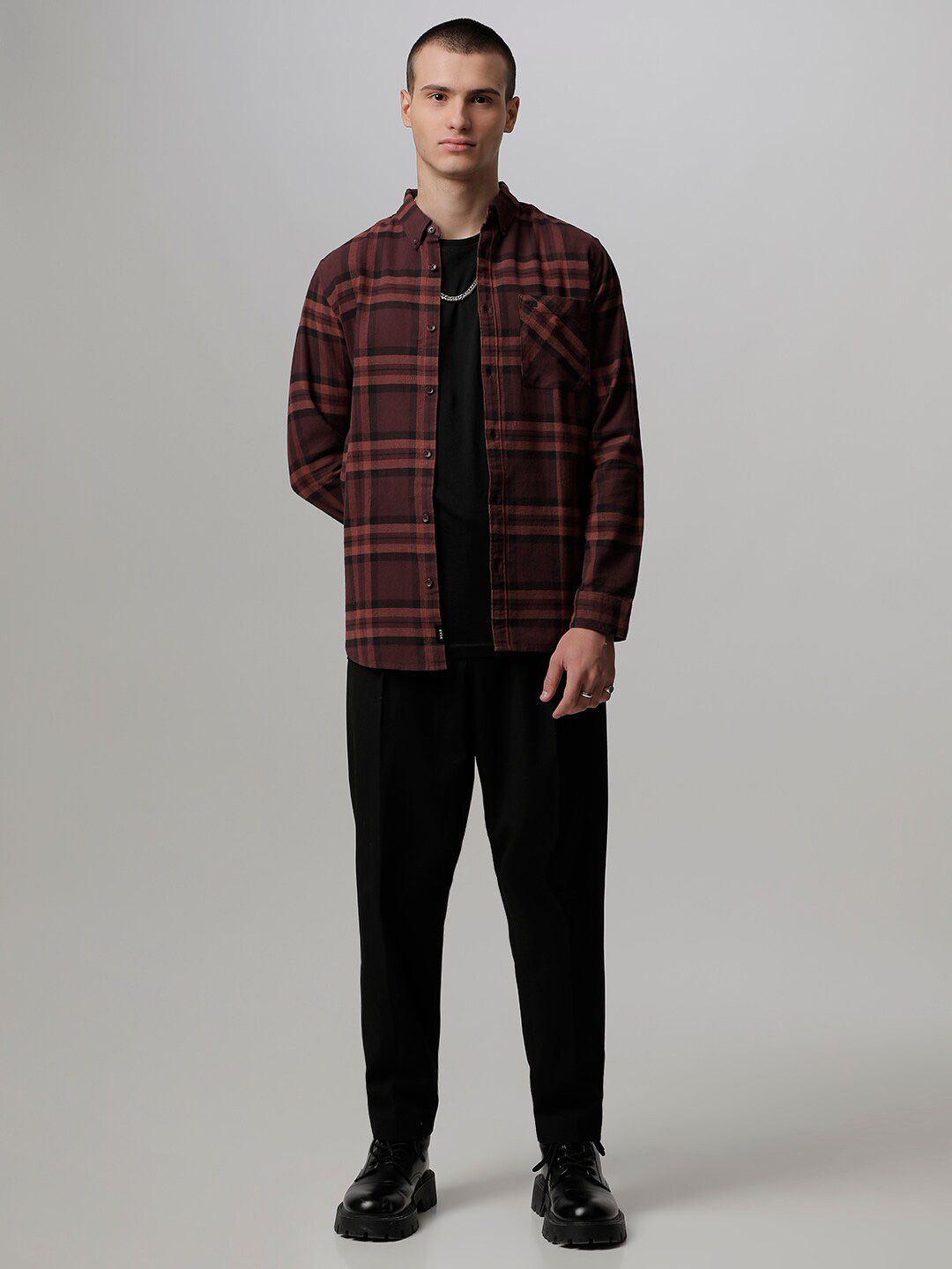 THE BEAR HOUSE Men Slim Fit Tartan Checked Pure Cotton Casual Shirt