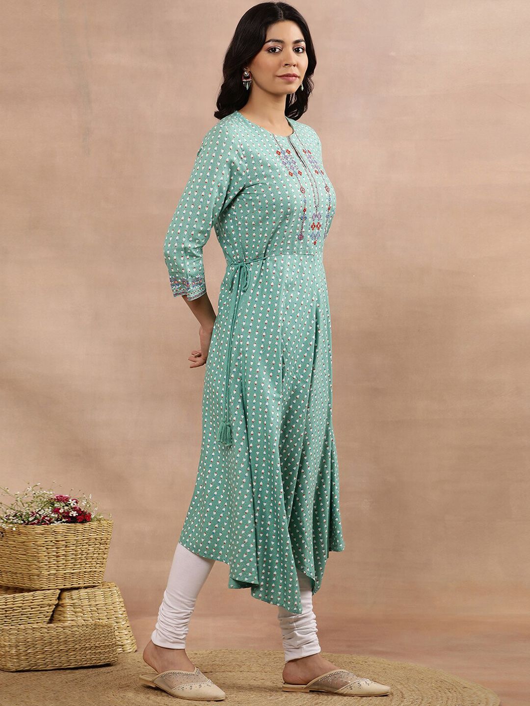 W Green Geometric Printed Keyhole Neck Anarkali Kurta Set
