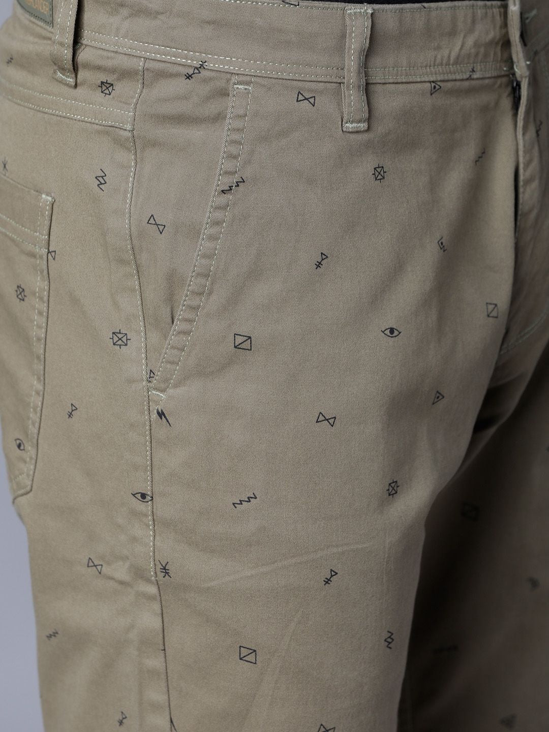 HIGHLANDER Men Olive Green Printed Slim Fit Chino Shorts