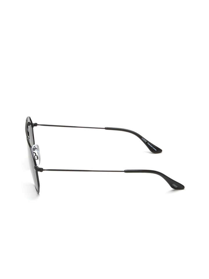 Idee Men Sunglass Oval dengan lensa lensa UV IDS2788c4psg