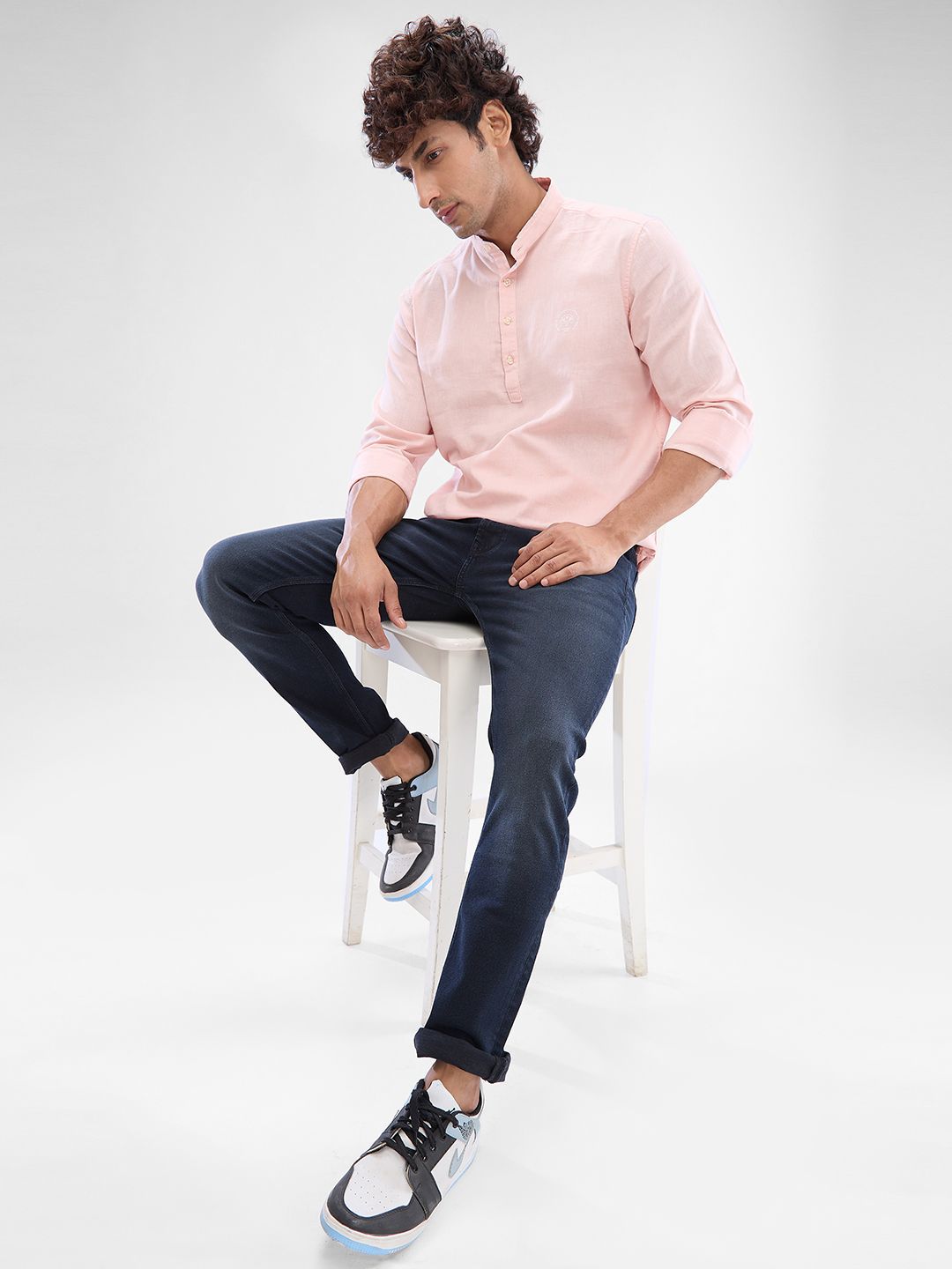 SPYKAR Men Slim Fit Opaque Solid Mandarin Collar Casual Shirt