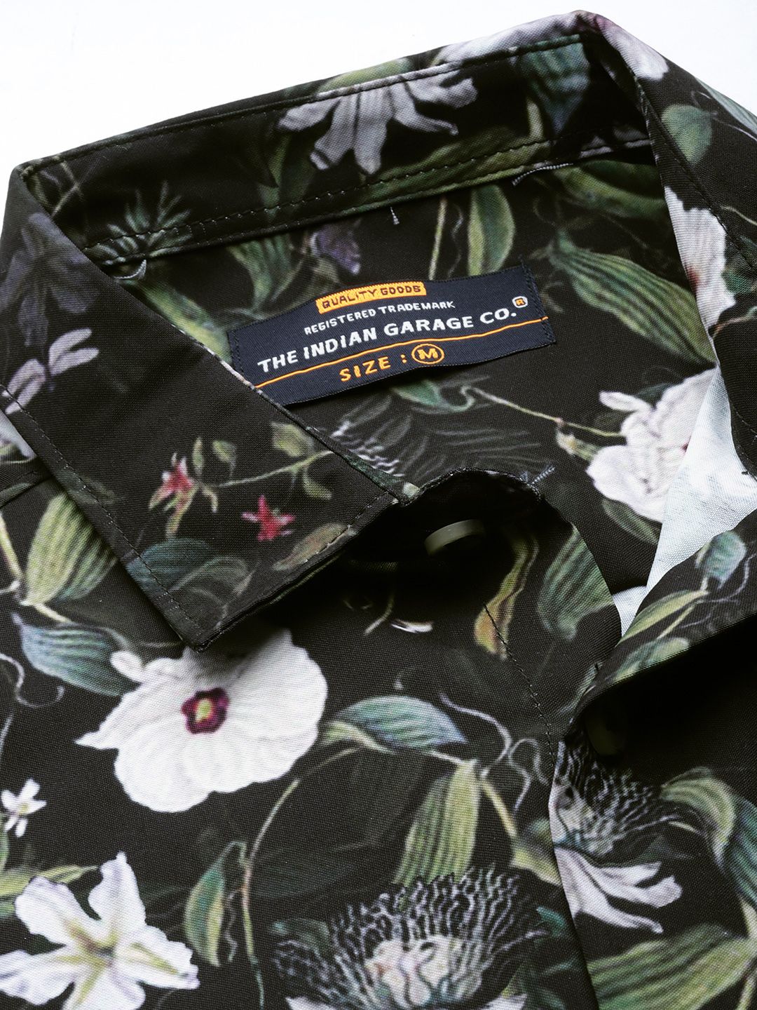 The Indian Garage Co Men Slim Fit Floral Printed Resortwear Shirt