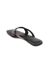 Mochi Women Embellished T-Strap Flats