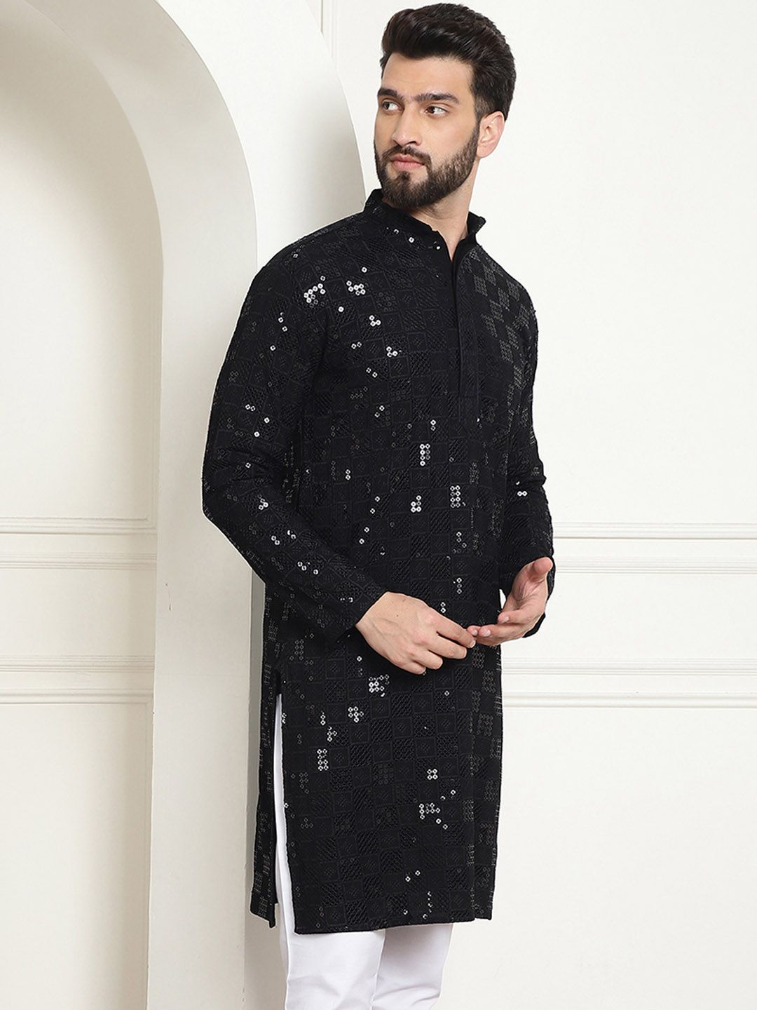 SOJANYA Geometric Embroidered Sequinned Pure Cotton Straight Kurta