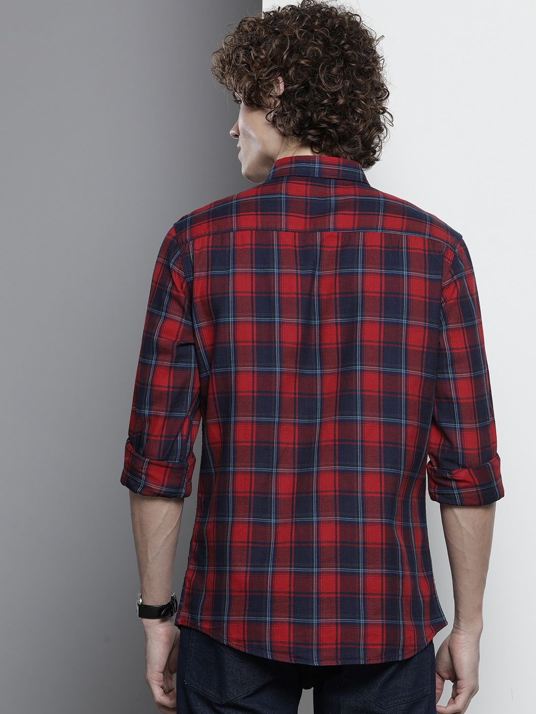 The Indian Garage Co Men Red & Navy Blue Checked Casual Shirt