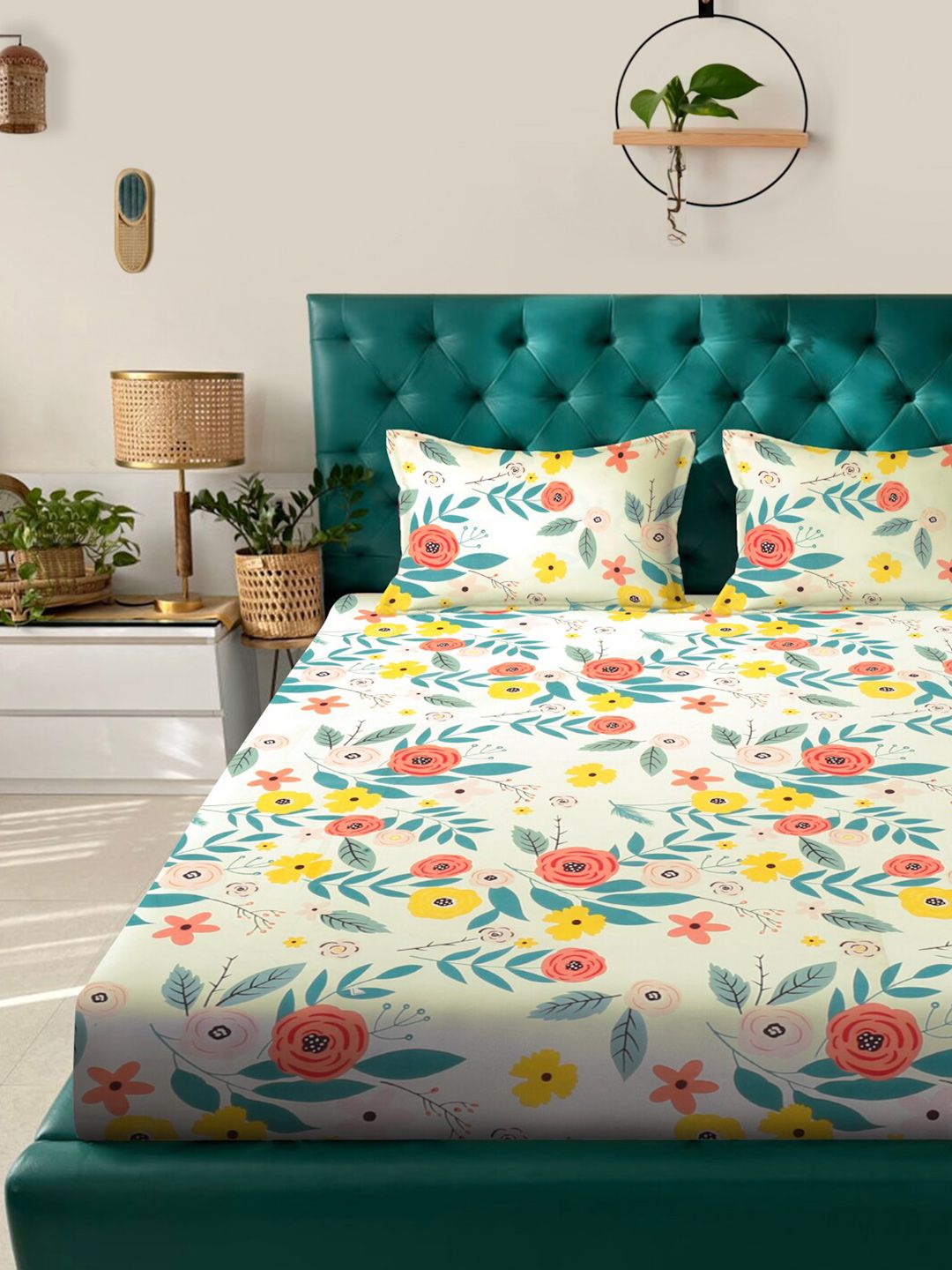 KLOTTHE White & Blue Floral Printed 300TC Fitted Double King Bedsheet With 2 Pillow Covers