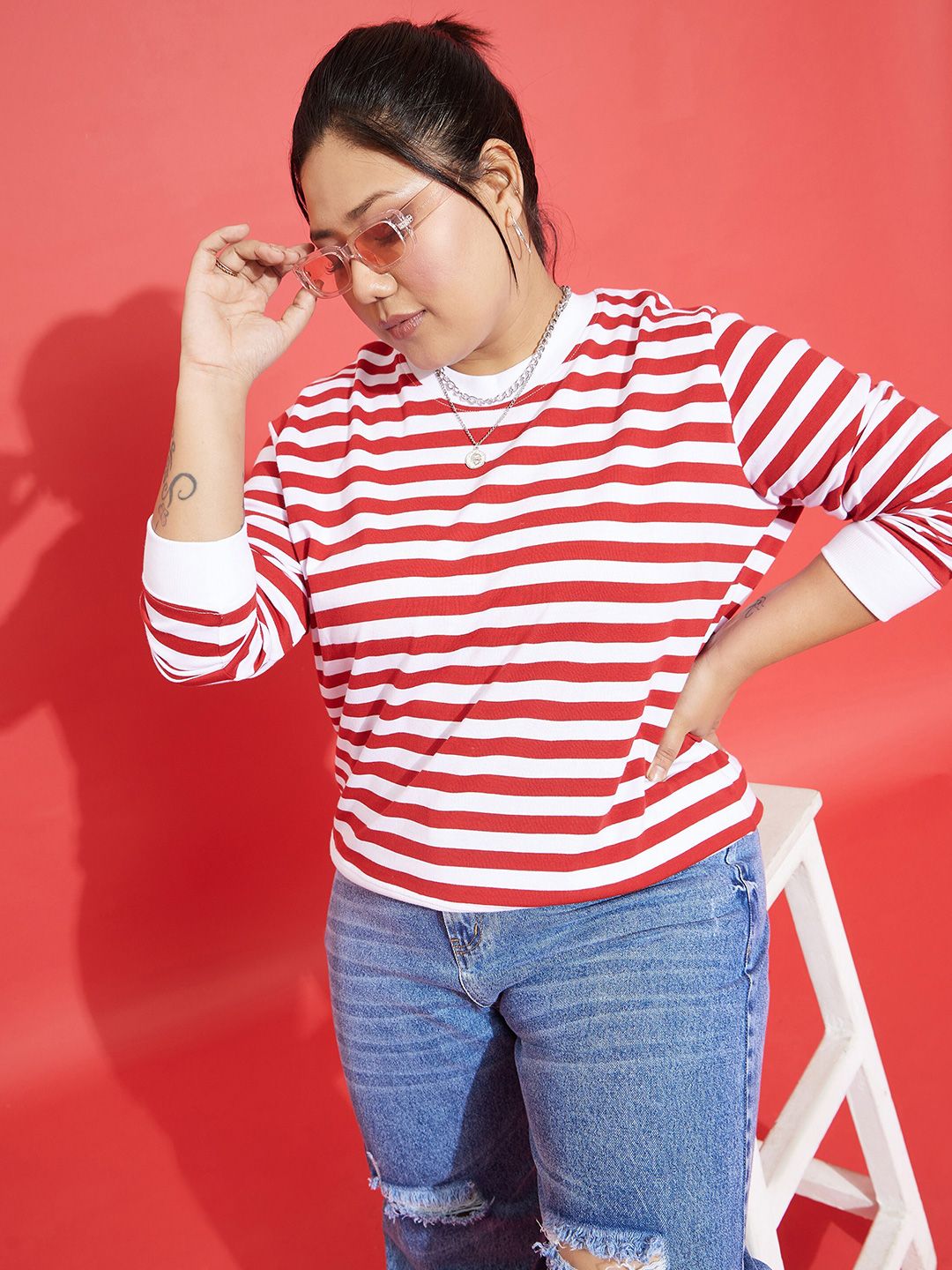 SASSAFRAS Curve Red Plus Size Striped Pullover Sweatshirt