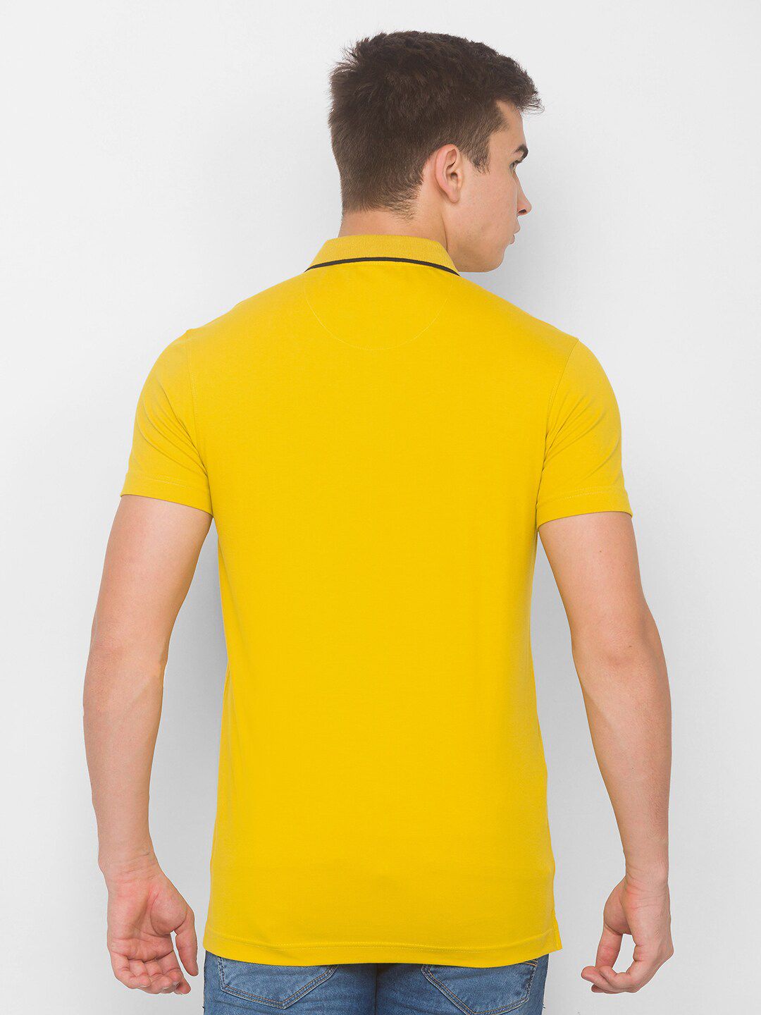 SPYKAR Men Yellow Typography Printed Pockets Slim Fit T-shirt