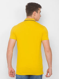 SPYKAR Men Yellow Typography Printed Pockets Slim Fit T-shirt