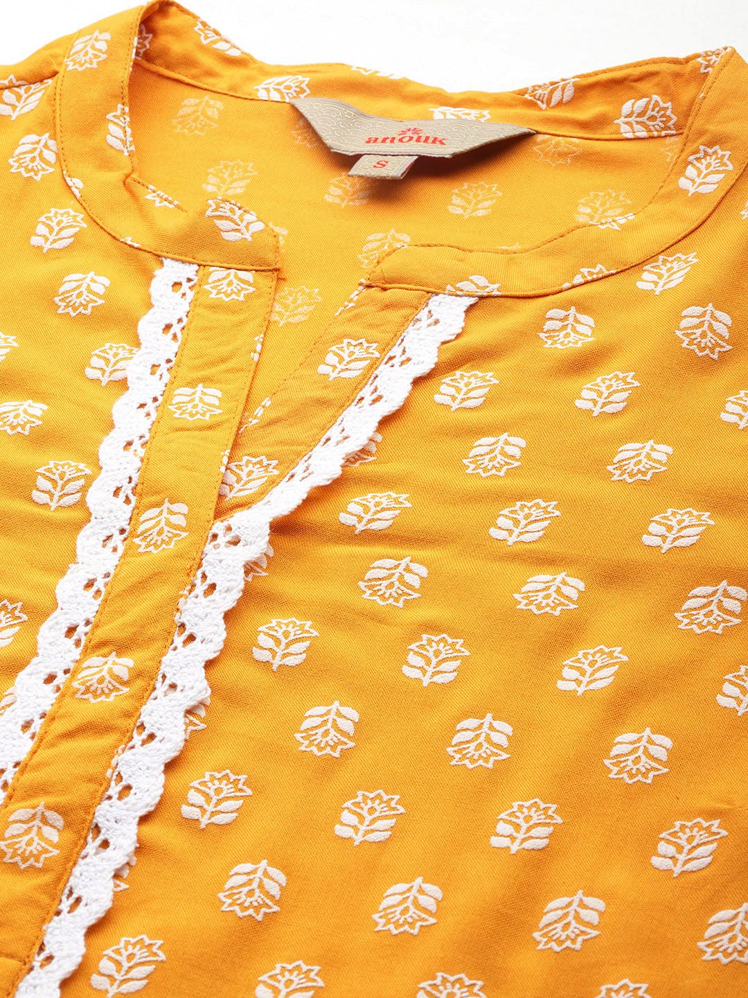 Motif etnik Anouk mencetak kurta dengan seluar & dupatta