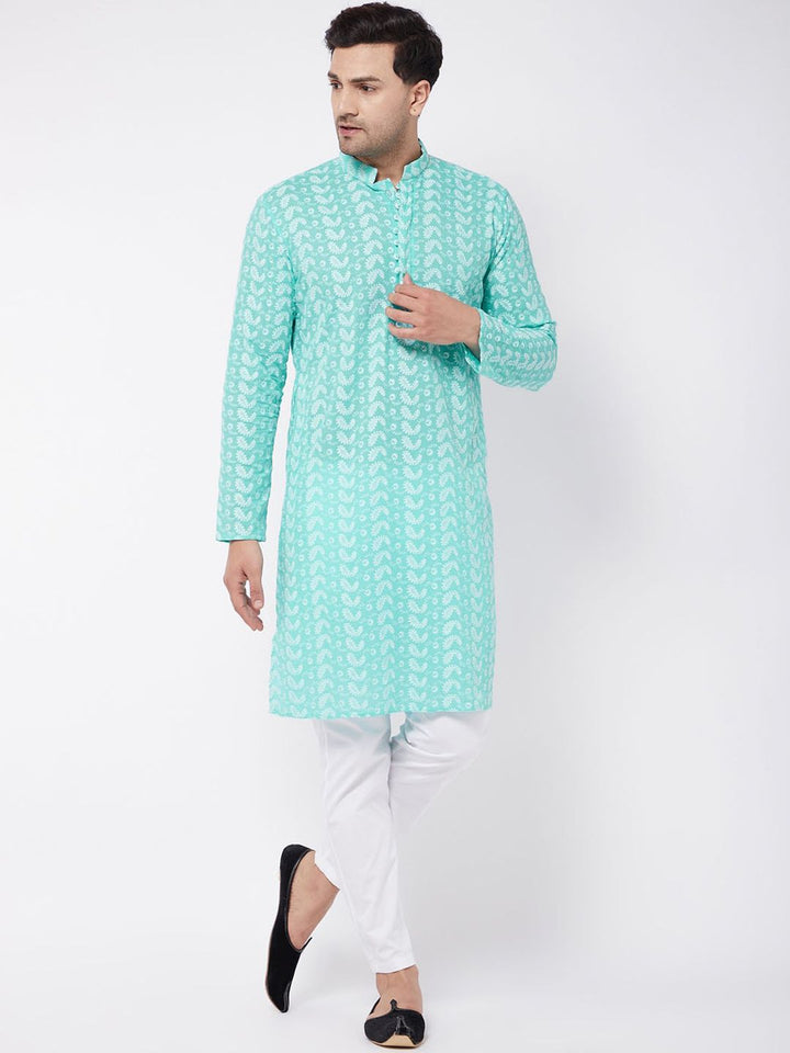 VASTRAMAY Men Green Embroidered Chikankari Pure Cotton Kurta with Churidar