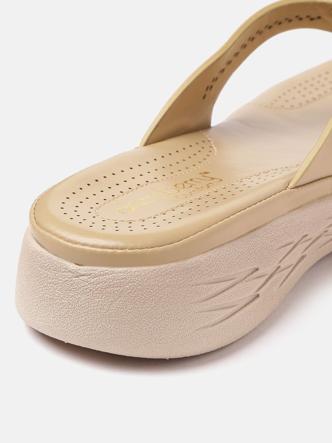 DressBerry Beige Solid Comfort Sandals
