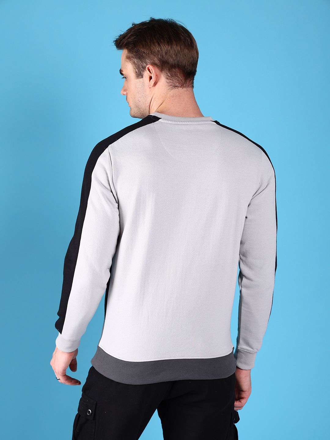 The Indian Garage Co Men Embroidered Sweatshirt