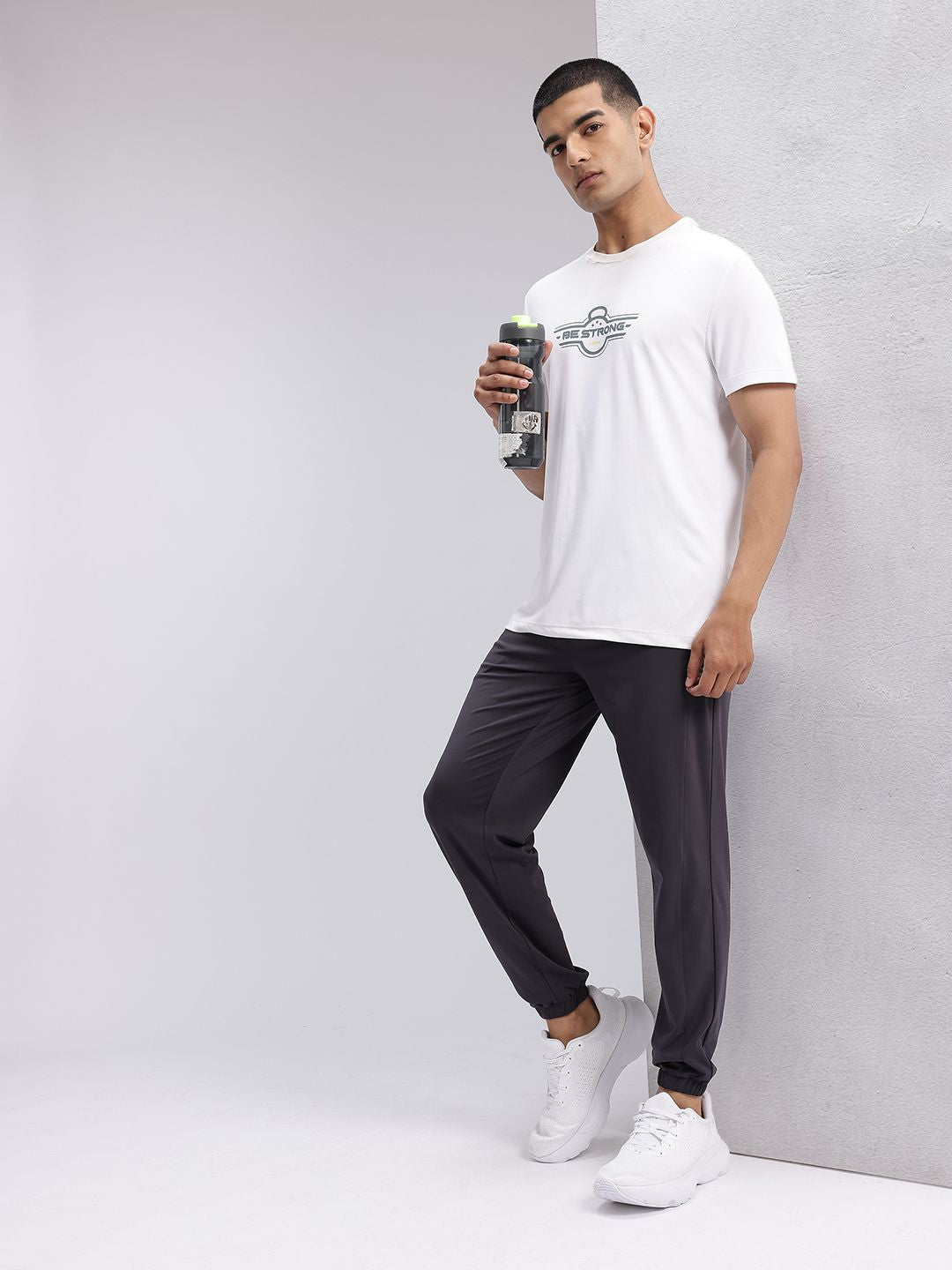 HRX by Hrithik Roshan Men Rapid-Dry Mid-Rise Regular Fit Training Joggers