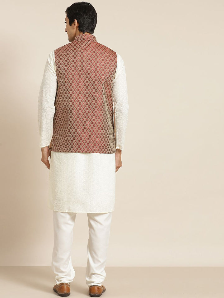 SOJANYA Lelaki Kurta Kapas Tulen Chikankari Berwarna Krim dengan Jaket Churidar & Nehru