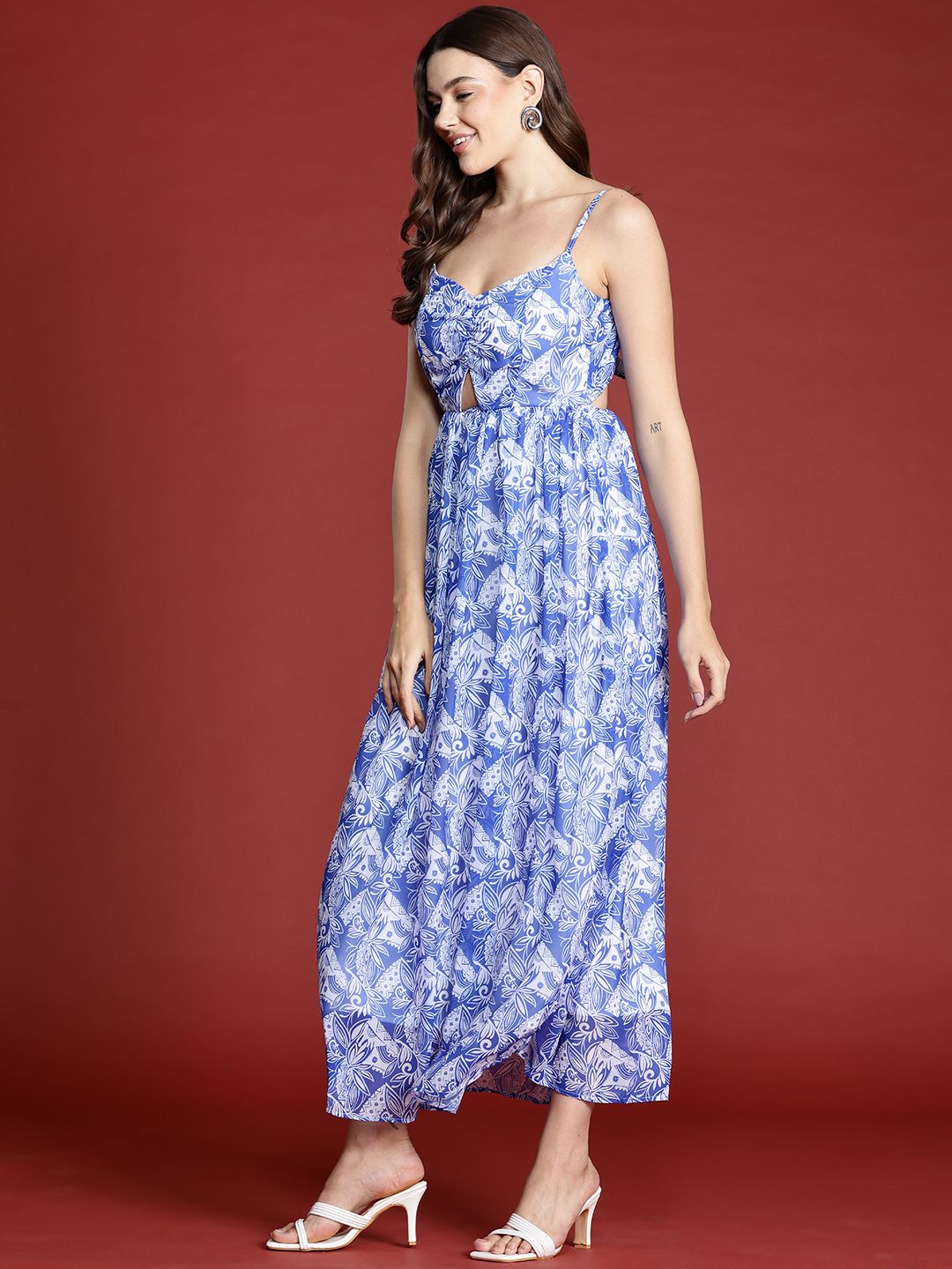 all about you Floral Print Cut-Out Maxi Dress