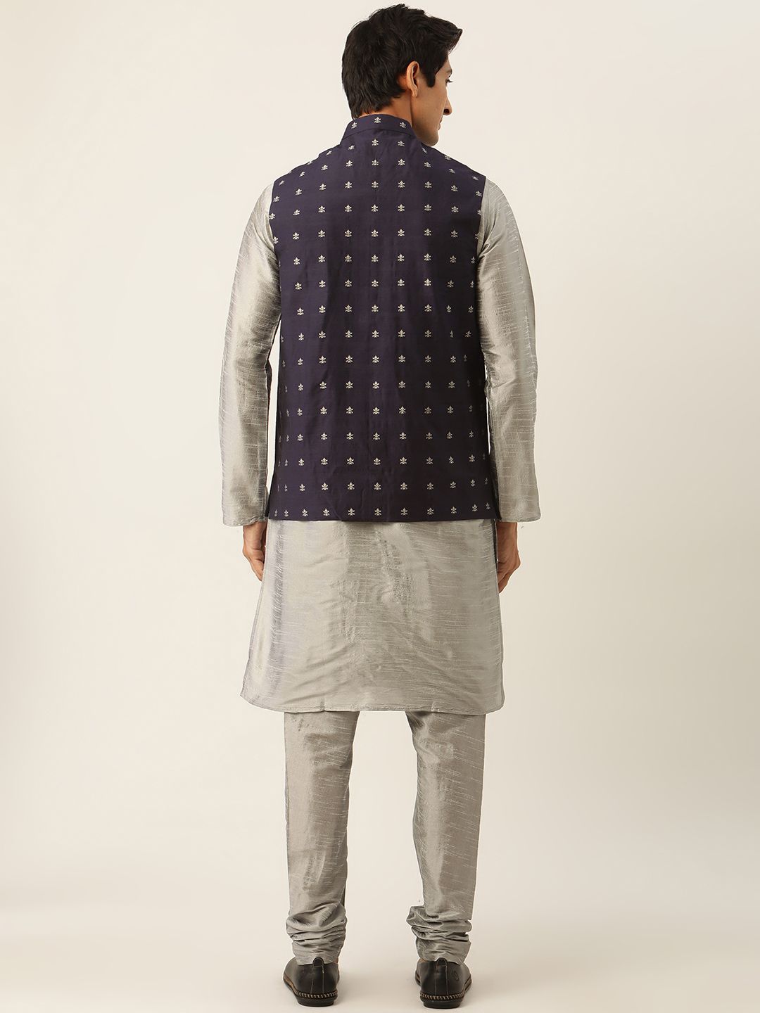 SOJANYA Men Grey & Navy Blue Self-Design Kurta with Churidar & Nehru Jacket