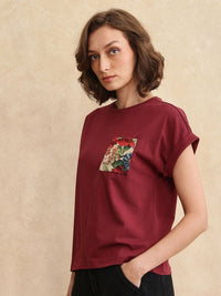 T-Shirt Poket Wanita yang Rareism Printed