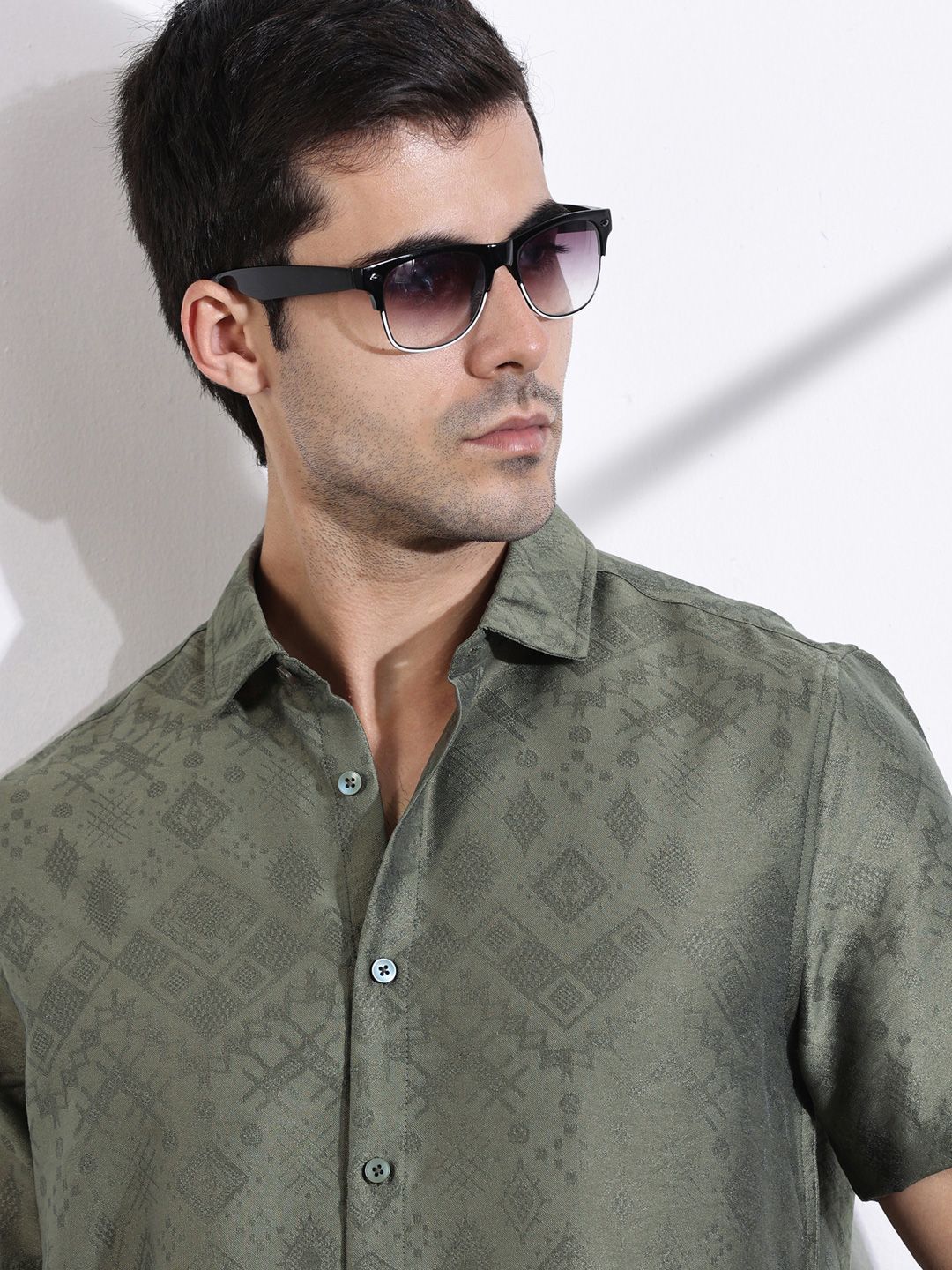 Thomas Scott Men Smart Slim Fit Cutaway Collar Geometric Printed Casual Shirt
