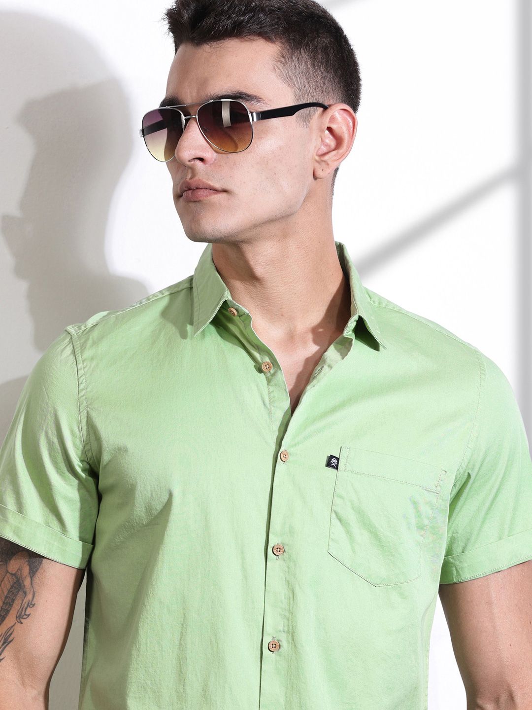Thomas Scott Men Classic Slim Fit Spread Collar Solid Cotton Casual Shirt
