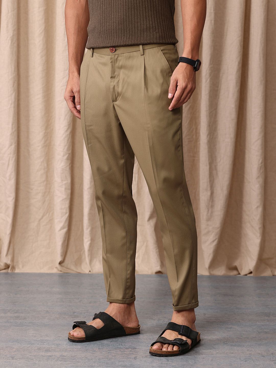Mr Bowerbird Men Tailored Fit Vintage Pleated Trousers