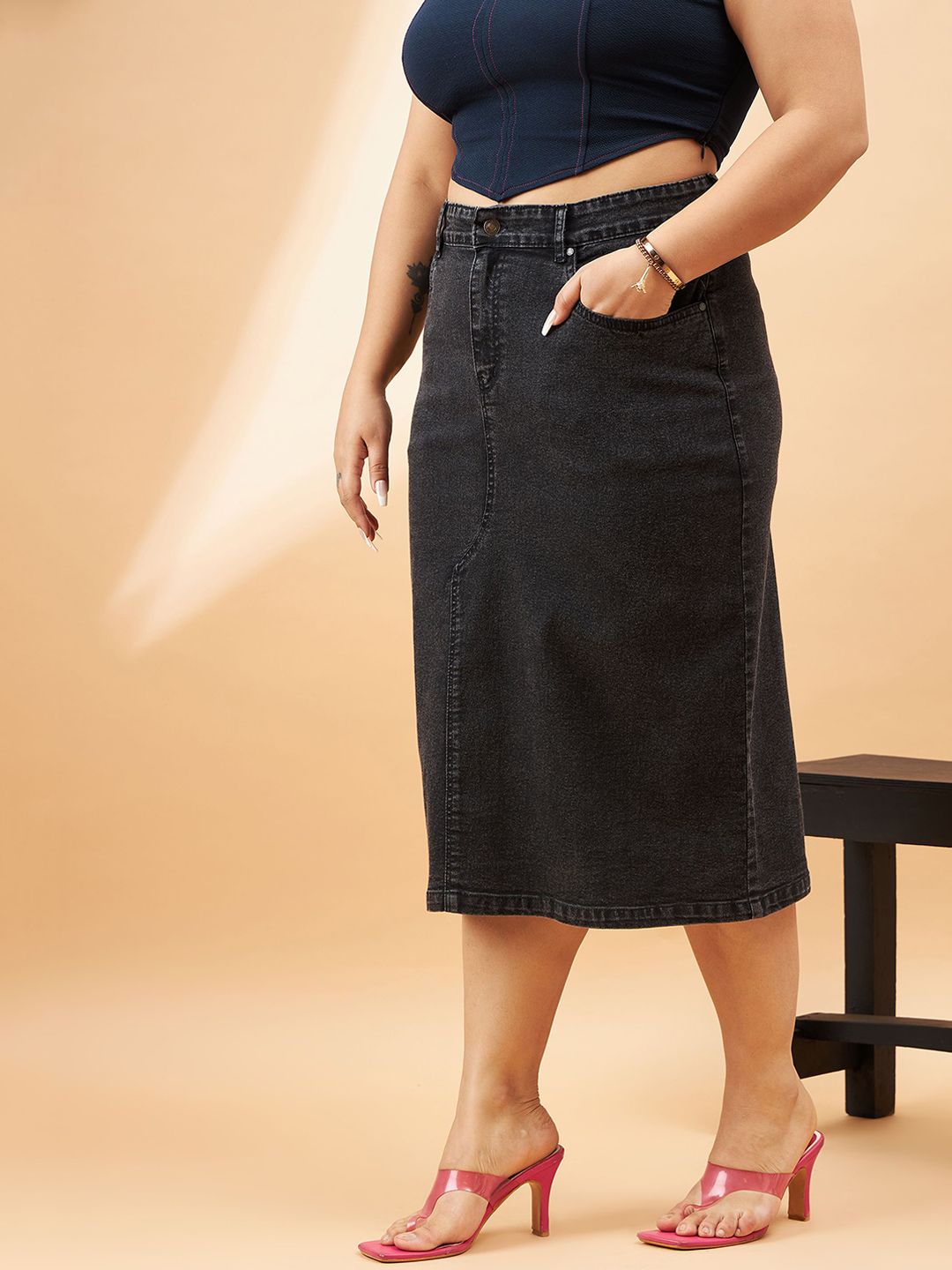 SASSAFRAS Curve Plus Size Midi A-Line Skirt