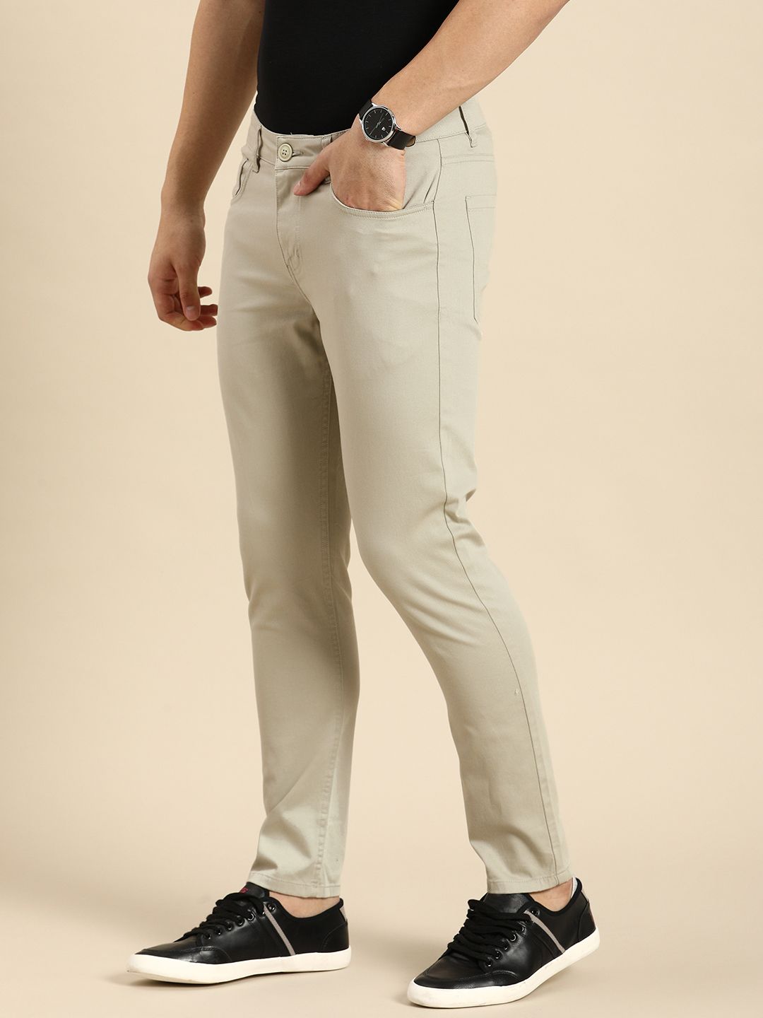 Being Human Men Solid Mid-Rise Regular Fit Chinos