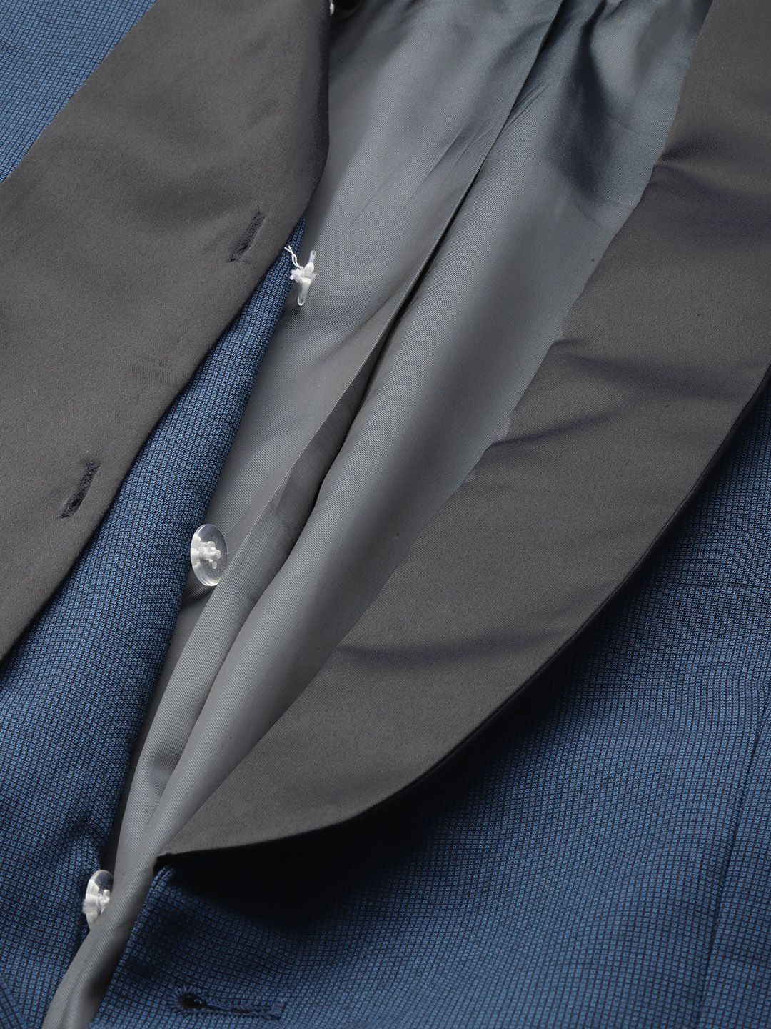 Park Avenue Super Slim Fit Shawl Collar Self-Design Single-Breasted Two-Piece Party Suit