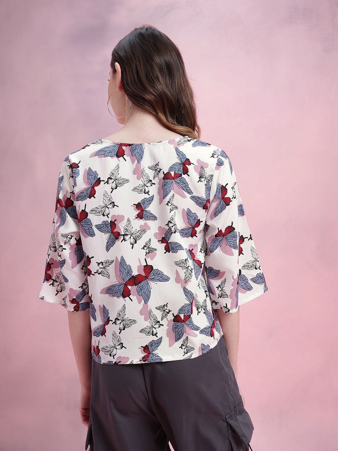 DressBerry Conversational Print Square Neck Flared Sleeves Top
