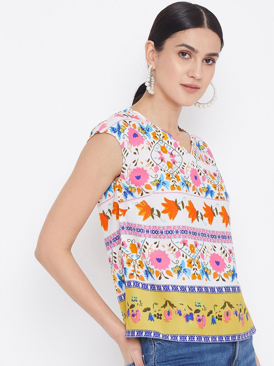 Berrylush Women White Printed Top