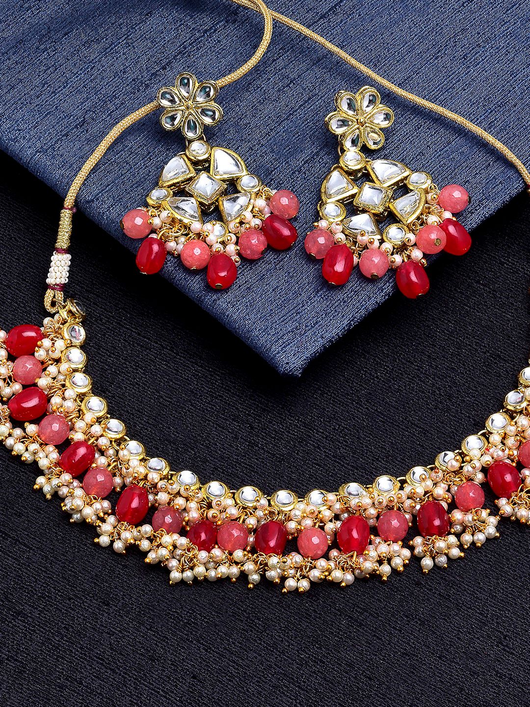KARATCART Gold-Plated White & Red Kundan-Studded & Pearl Beaded Handcrafted Jewellery Set