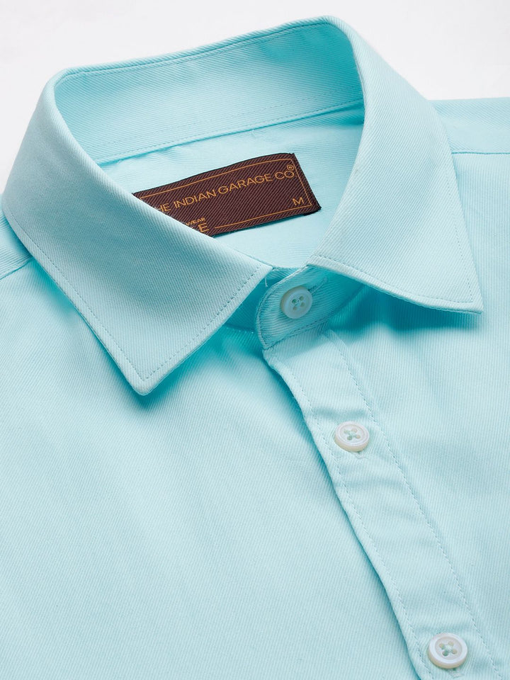 The Indian Garage Co. X Luxe Men Solid Slim Fit Opaque Formal Shirt