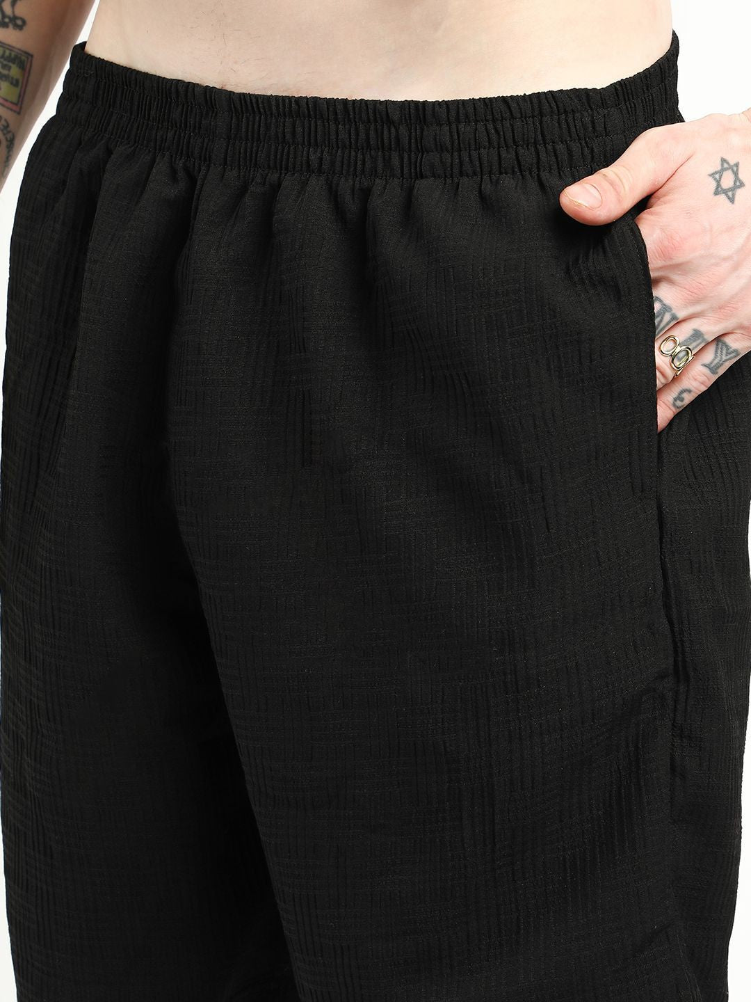 Campus Sutra Shirt Collar Neck Shirt & Flared Shorts Co-Ords