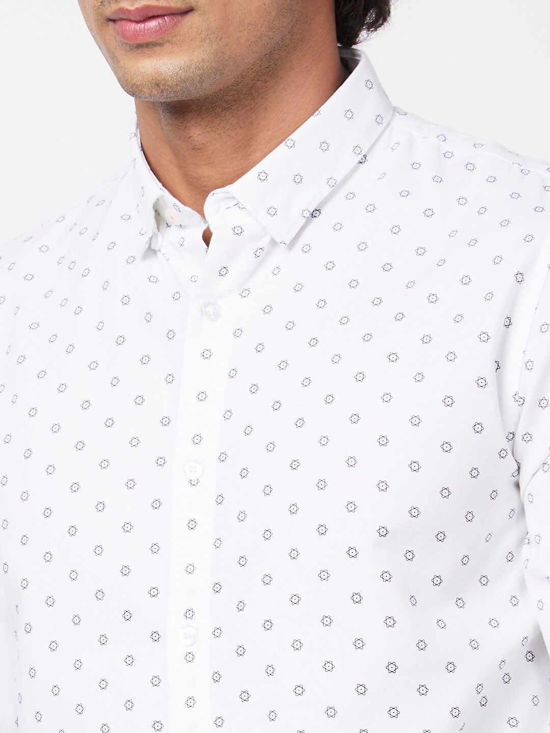 SPYKAR Slim Fit Opaque Conversational Printed Cotton Casual Shirt