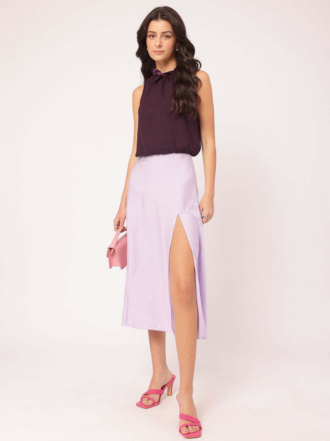 DressBerry Bowtiful Babe Applique Detail Blouson Top