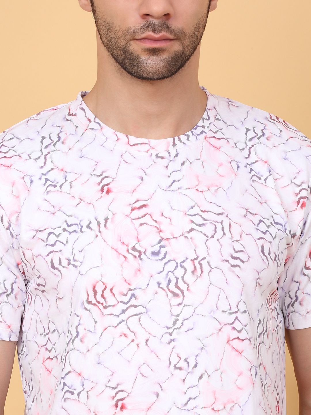 Sweet Dreams Men White & Pink Graphic Printed Round Neck T Shirt & Shorts