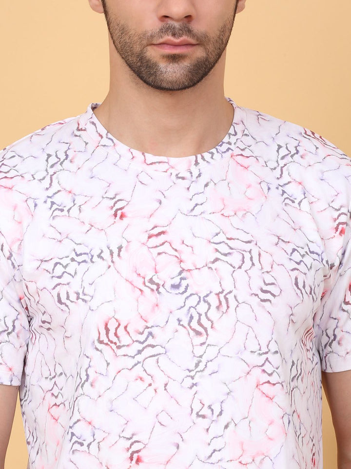 Sweet Dreams Men White & Pink Graphic Printed Round Neck T Shirt & Shorts