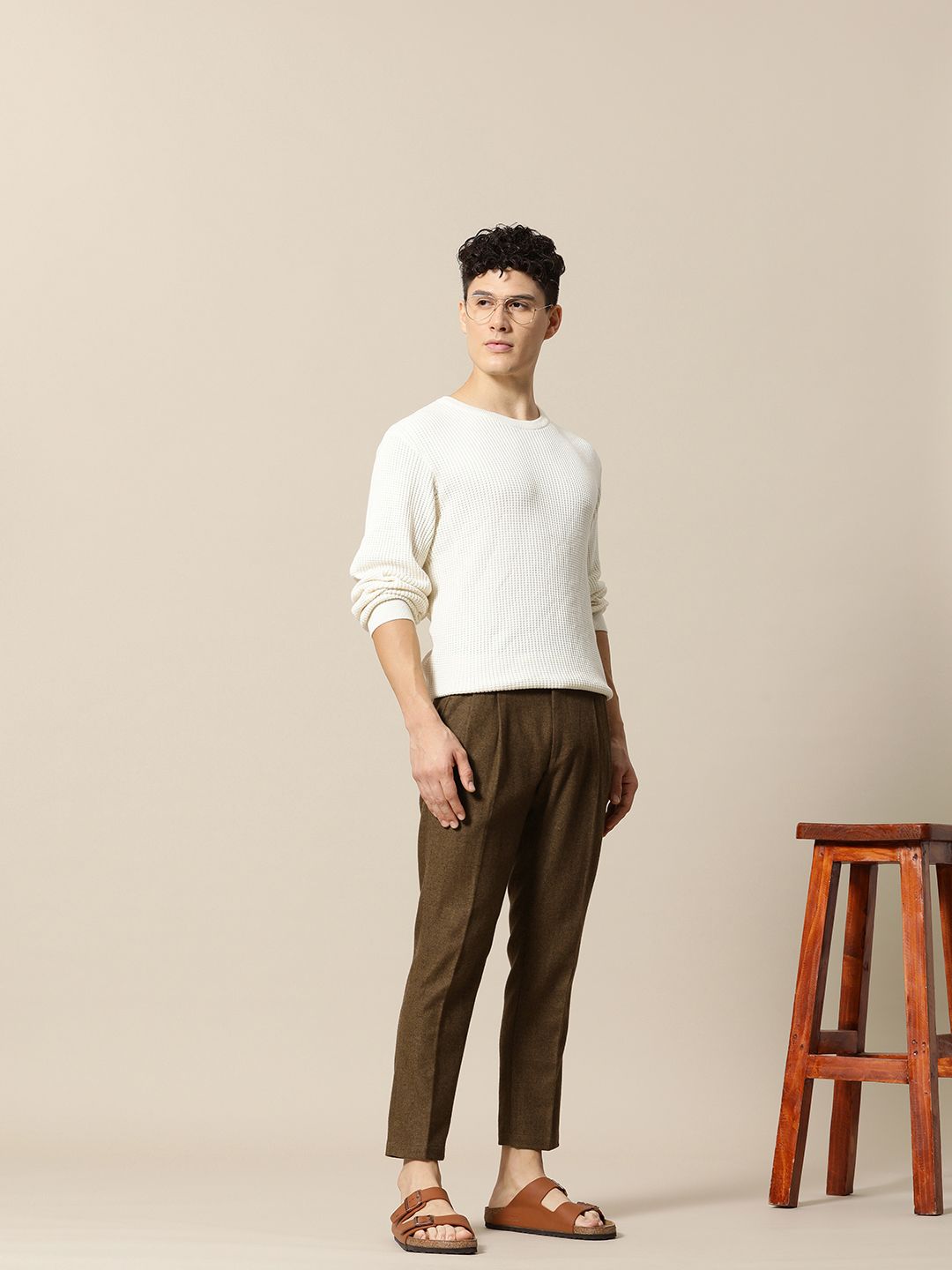 Mr Bowerbird Men Solid Tailored Pleated Trousers