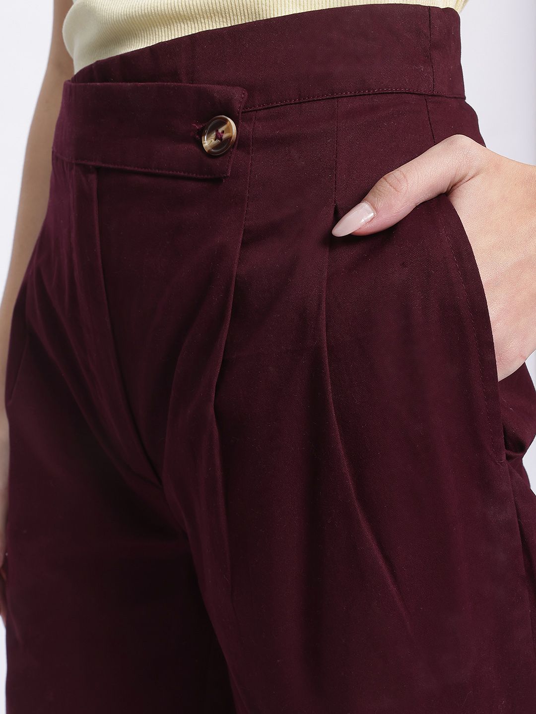 DressBerry Women Versatile Vibes Pleated Cropped Trousers