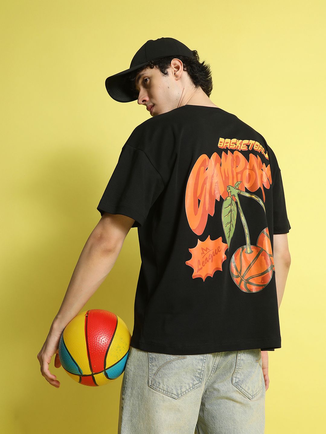 Bene Kleed Men Printed Extended Sleeves Applique T-shirt