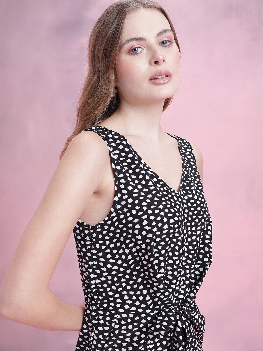 DressBerry Abstract Printed Basic Monochrome Jumpsuit