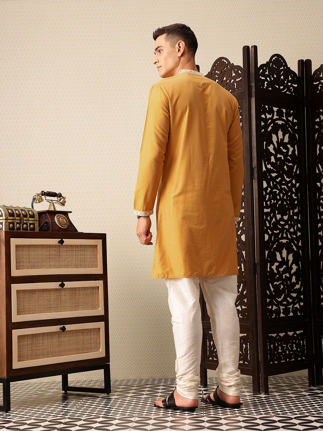 House of Pataudi Yoke Design Sequin Embroidered Jashn Kurta